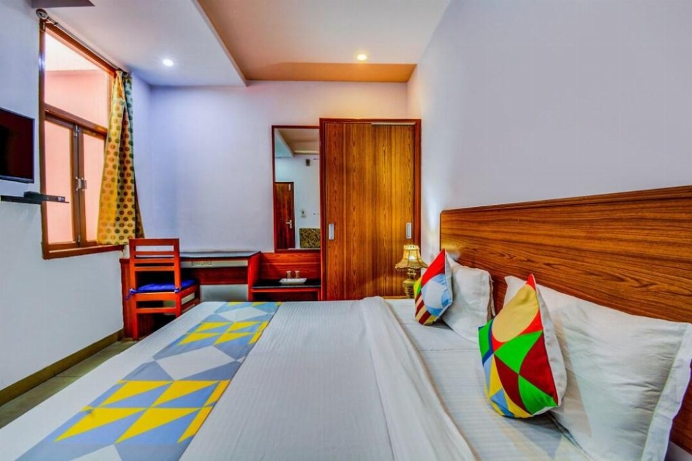 Airport Sky Inn Main image