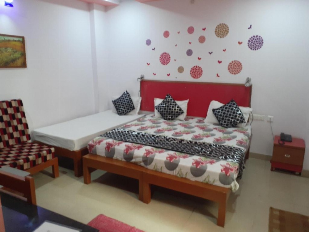 Room image 3
